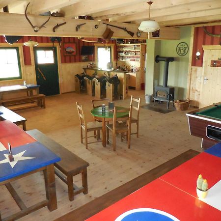 Horse Lake Ranch Neuendorf  Luaran gambar