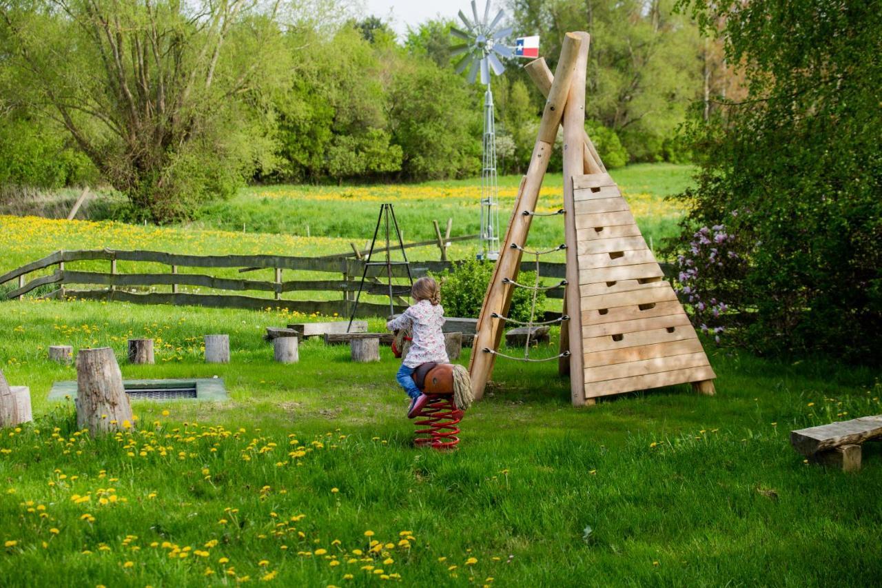 Horse Lake Ranch Neuendorf  Luaran gambar